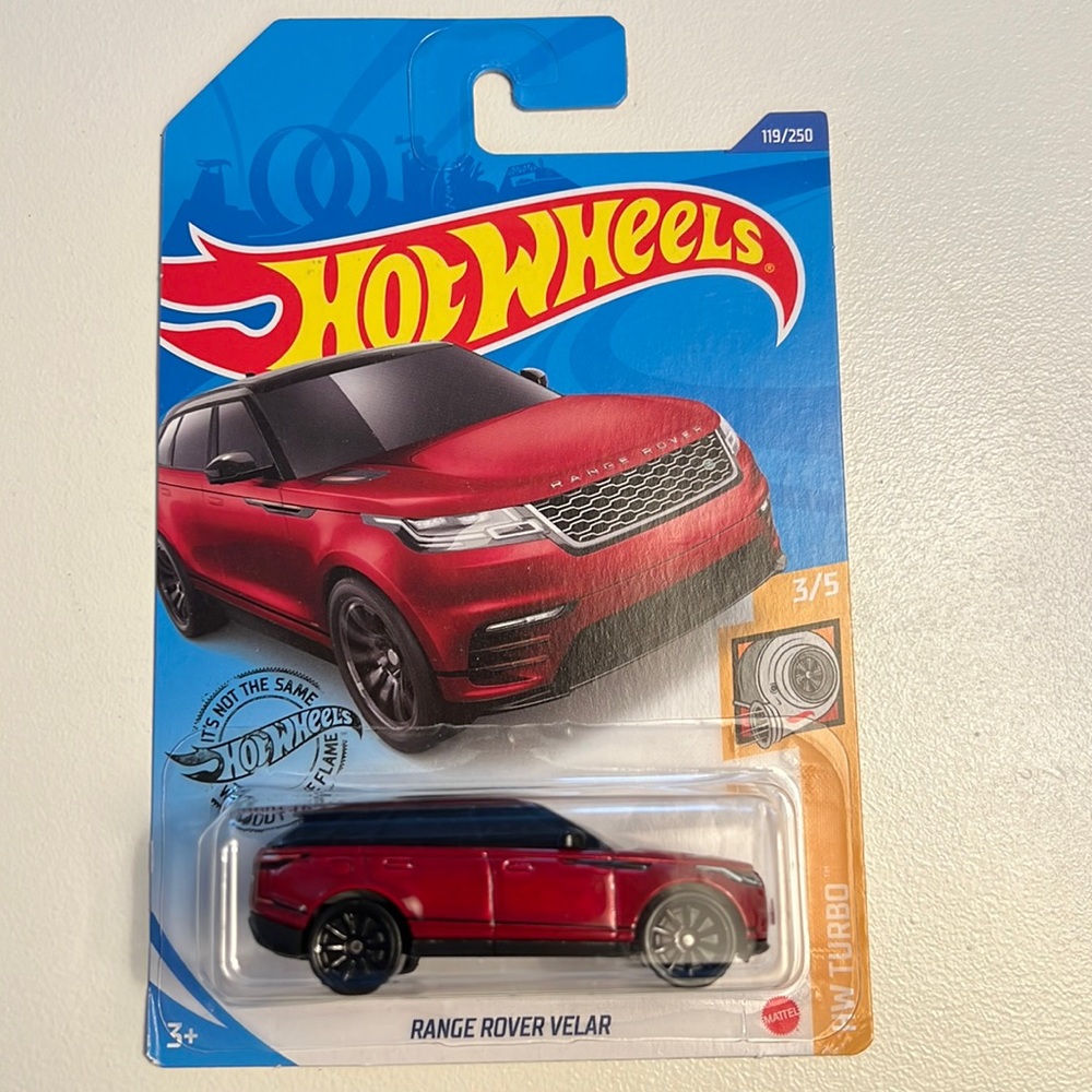 Hotwheels Range Rover Velar Matchbox